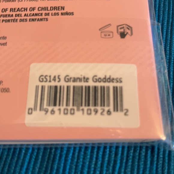 👋3x$15👋 NWT Dashing Diva gel strips - Picture 2 of 4